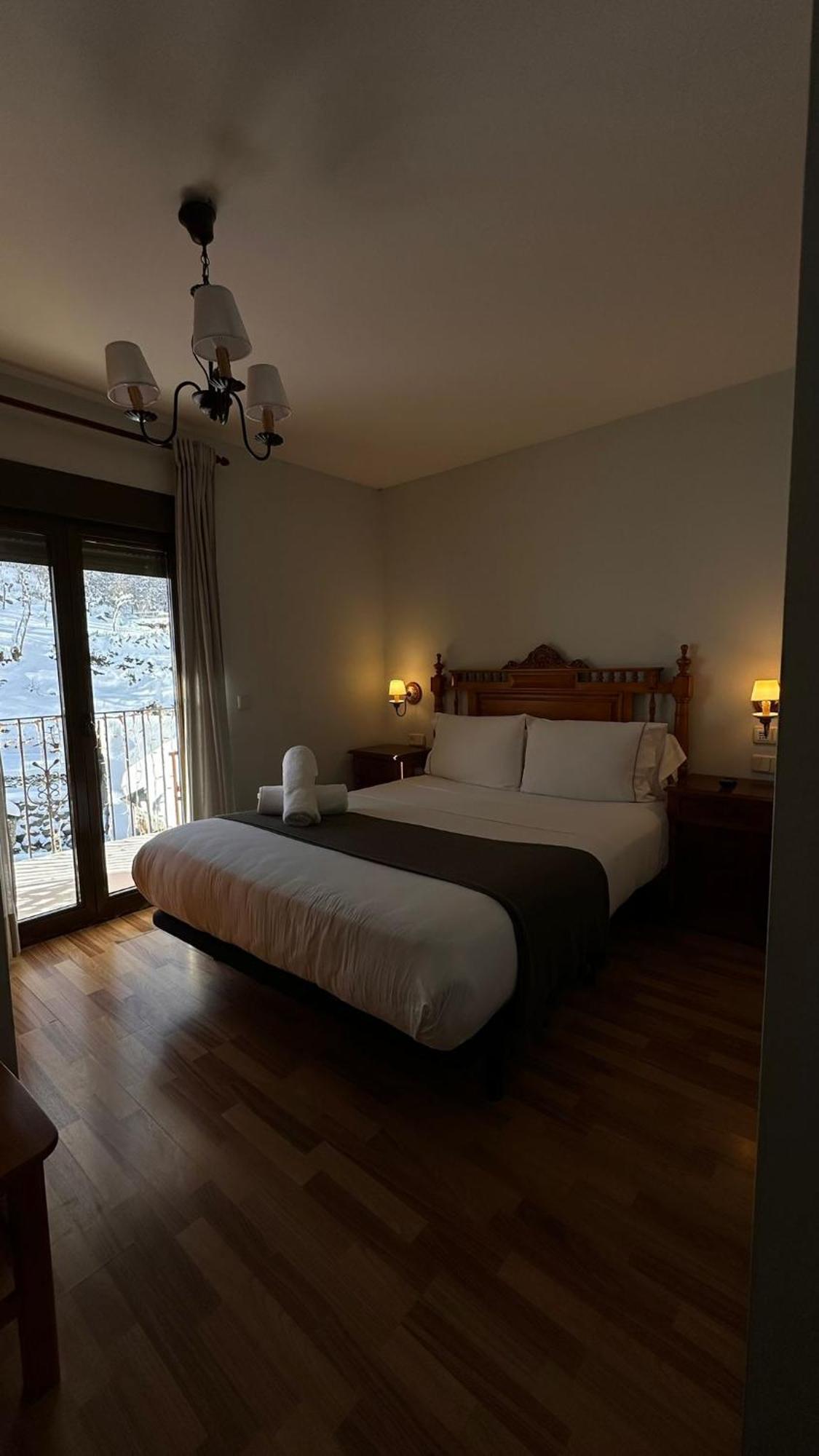 Hotel Saueth Tredós Esterno foto